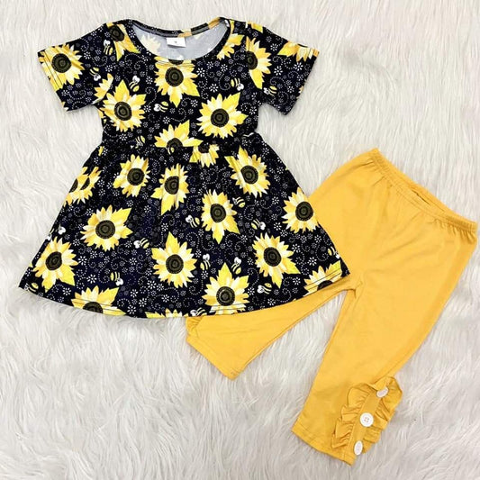 Sunflowers & Bees Forever Capris Set